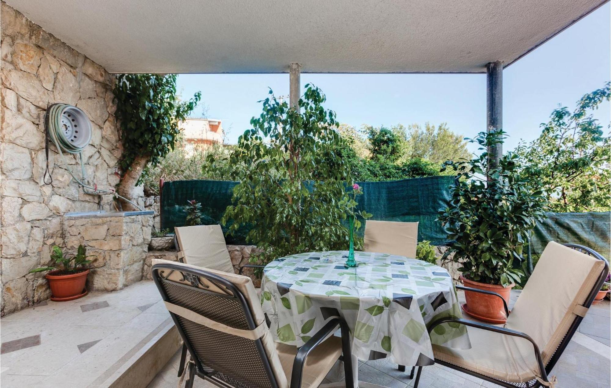 Amazing Apartment In Podstrana With Wifi Экстерьер фото