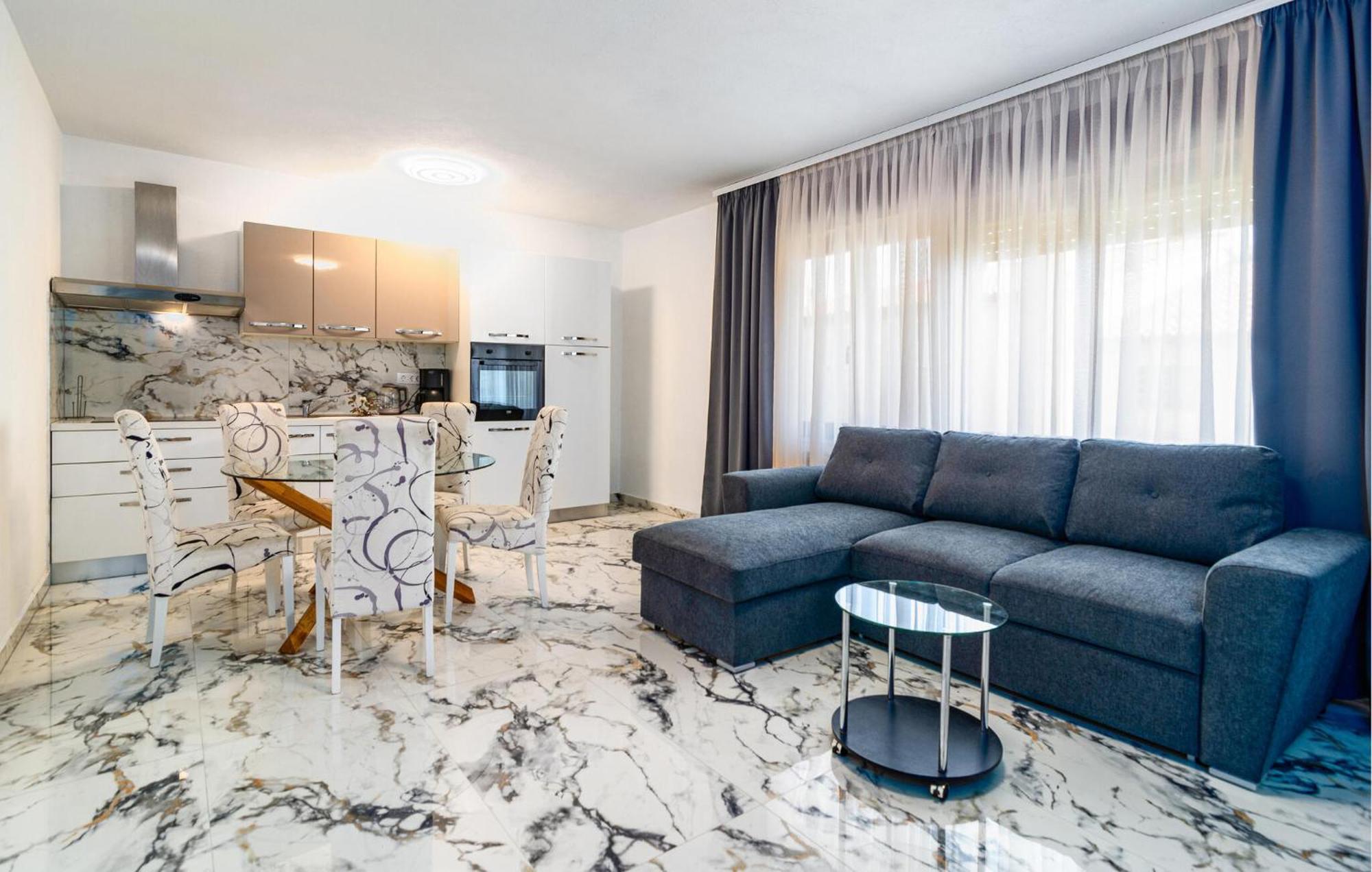 Amazing Apartment In Podstrana With Wifi Экстерьер фото